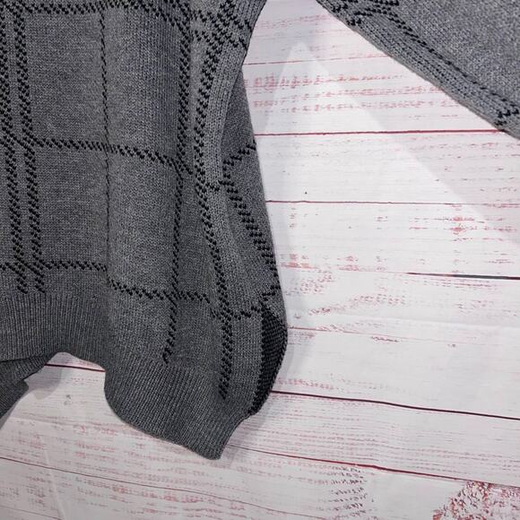 Jodifl Gray & Black Grand Grid Boutique Turtleneck Sweater | 1X - Picture 2 of 3